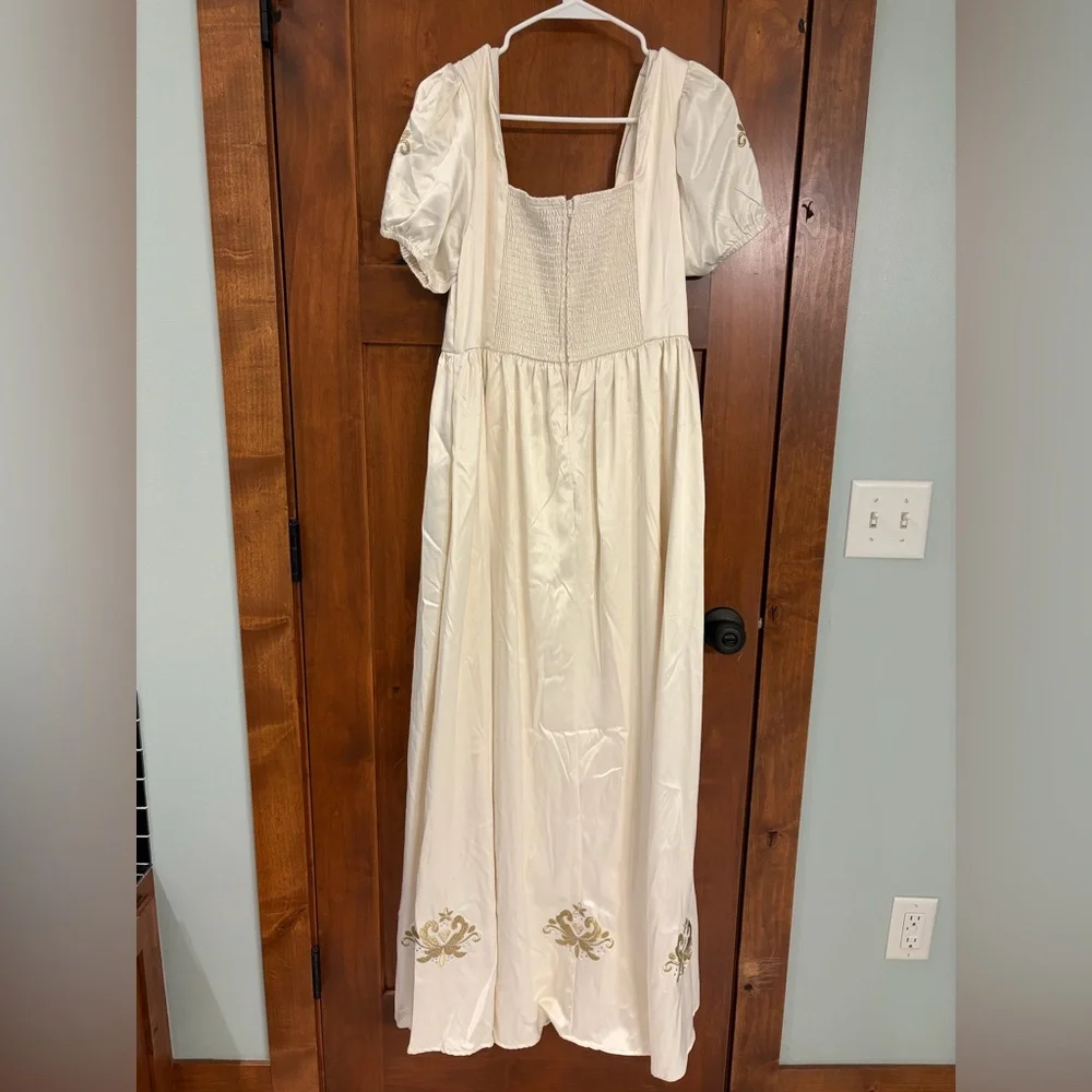 Her Universe Bridgerton Daphne Dress - Picture 4 of 4